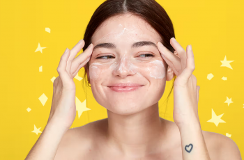 Exfoliating Before a Mask: The Secret to Glowing Skin Exfoliating Before a Mask: The Secret to Glowing Skin