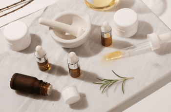 Optimize Skincare: Night Vitamin C, Morning Niacinamide Routine